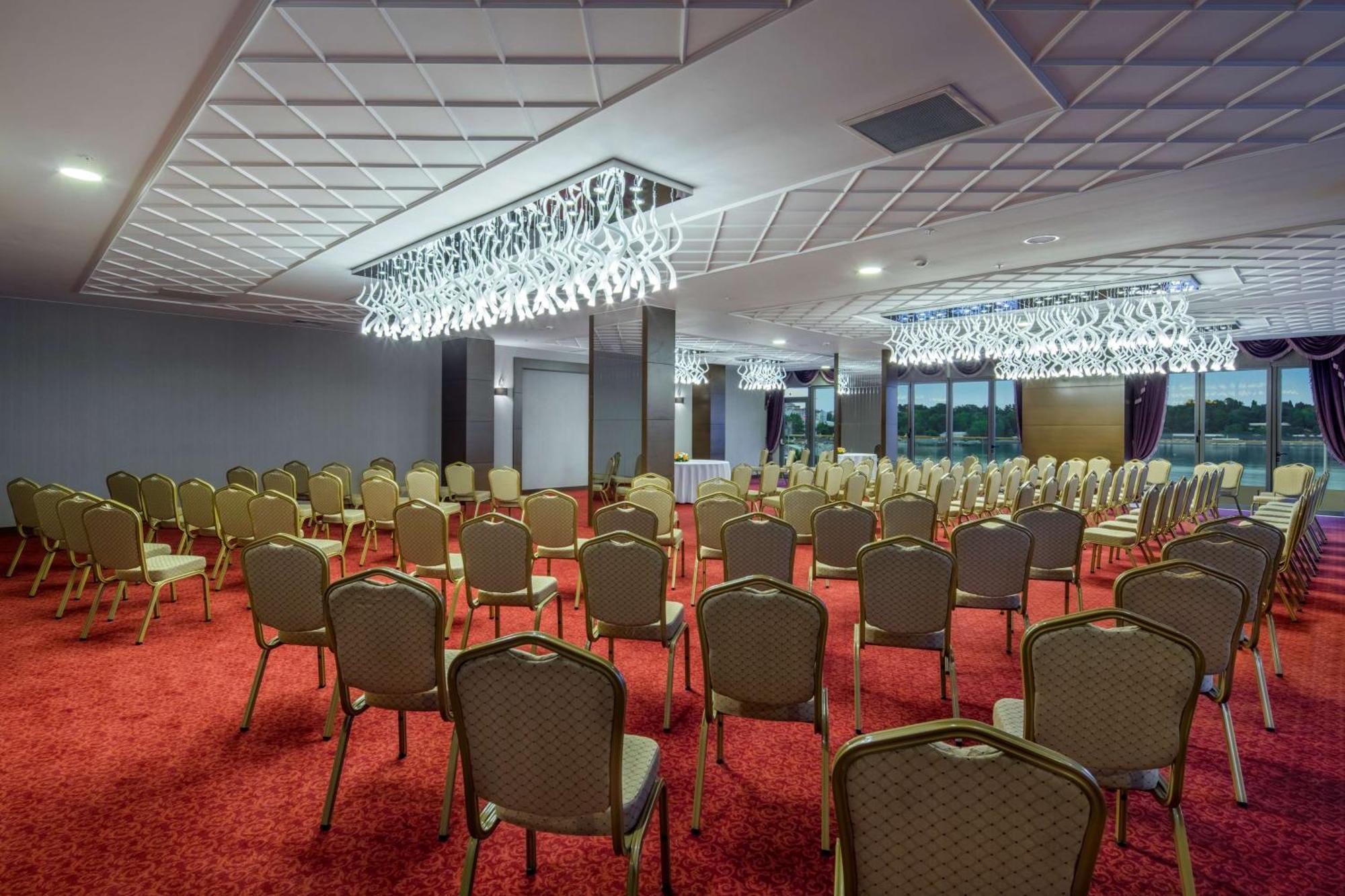 Hampton By Hilton Canakkale Гелиболу Экстерьер фото